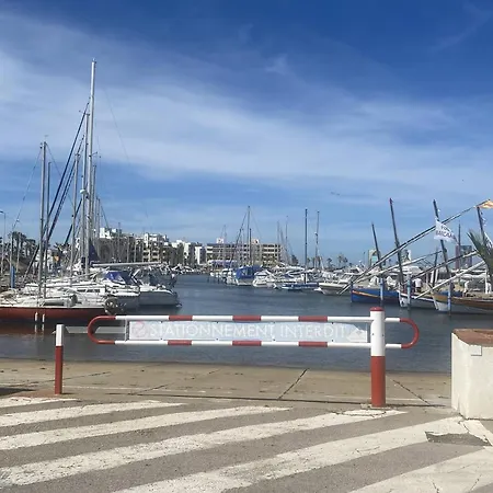 T2 Moderne, Pres De La Plage, Terrasse Equipee, Parking Prive - - Fr-1-782-27 Lägenhet *