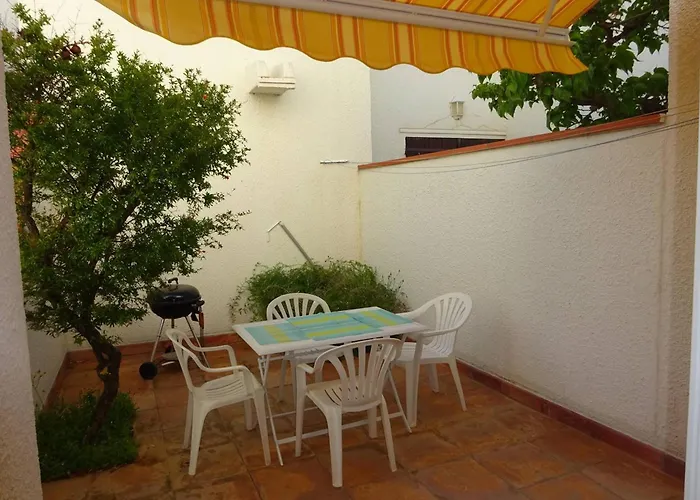 T2 Moderne, Pres De La Plage, Terrasse Equipee, Parking Prive - - Fr-1-782-27 Апартаменты