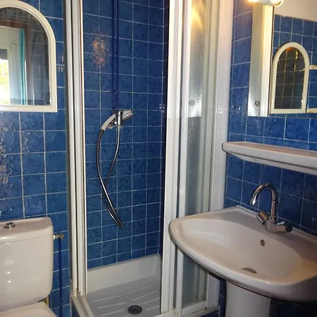T2 Moderne, Pres De La Plage, Terrasse Equipee, Parking Prive - - Fr-1-782-27 Apartament *