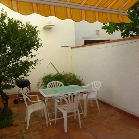 T2 Moderne, Pres De La Plage, Terrasse Equipee, Parking Prive - - Fr-1-782-27 Apartament